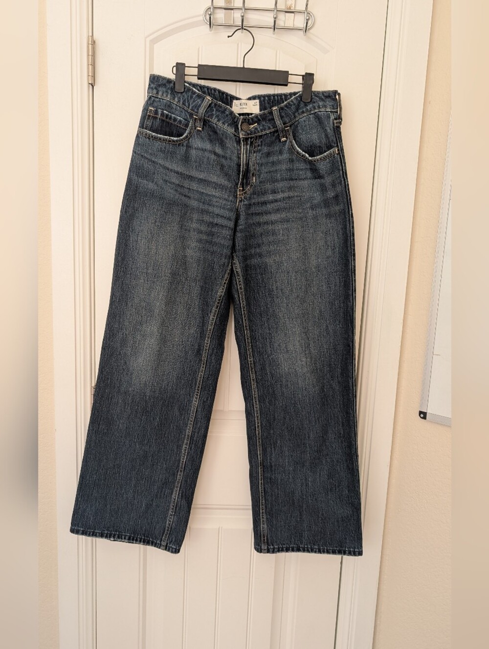Low Rise Baggy Wide Leg Jean Size 8 Dark Wash - Picture 2 of 6